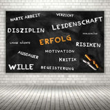 DIE TAFEL DES ERFOLGS - Mockup mit Hintergrund 1 - Hustling Sharks