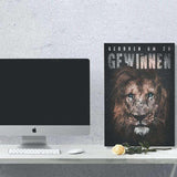Geboren um zu Gewinnen! - Mockup mit Hintergrund 3 - Hustling Sharks