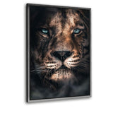 Mysterious Lioness - Leinwandbild mit Schattenfuge "silber" - Hustling Sharks