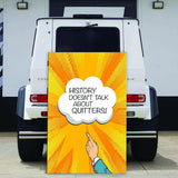 HISTORY DOSEN´T TALK... - Mockup mit Hintergrund 1 - Hustling Sharks