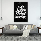 EAT, SLEEP, TRAIN & REPEAT. - Mockup mit Hintergrund 1 - Hustling Sharks