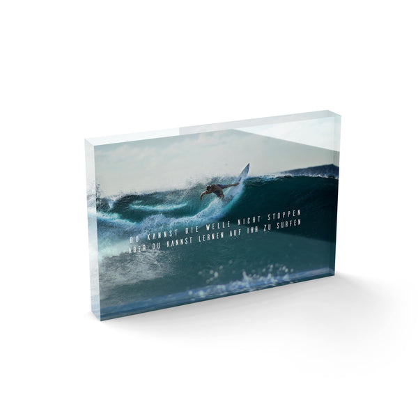 Lerne zu Surfen - Acrylglasblock 30x20 - Hustling Sharks