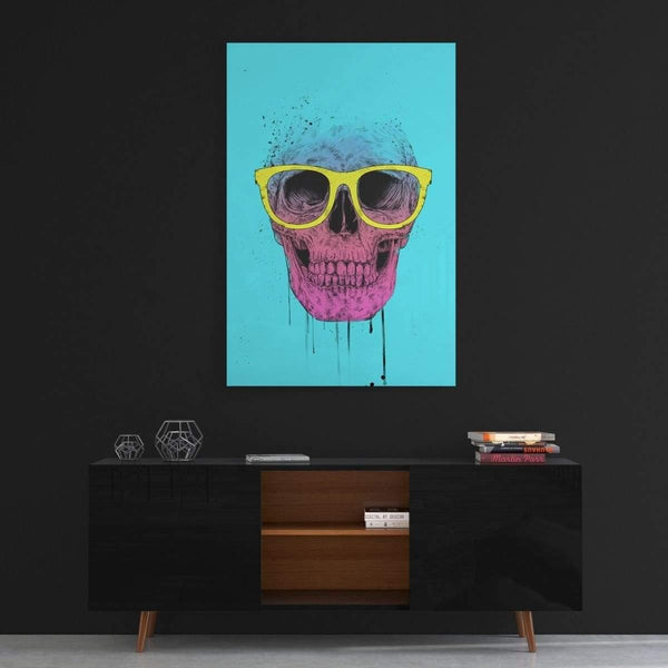 Pop Art Skull With Glasses - Mockup mit Hintergrund - Hustling Sharks