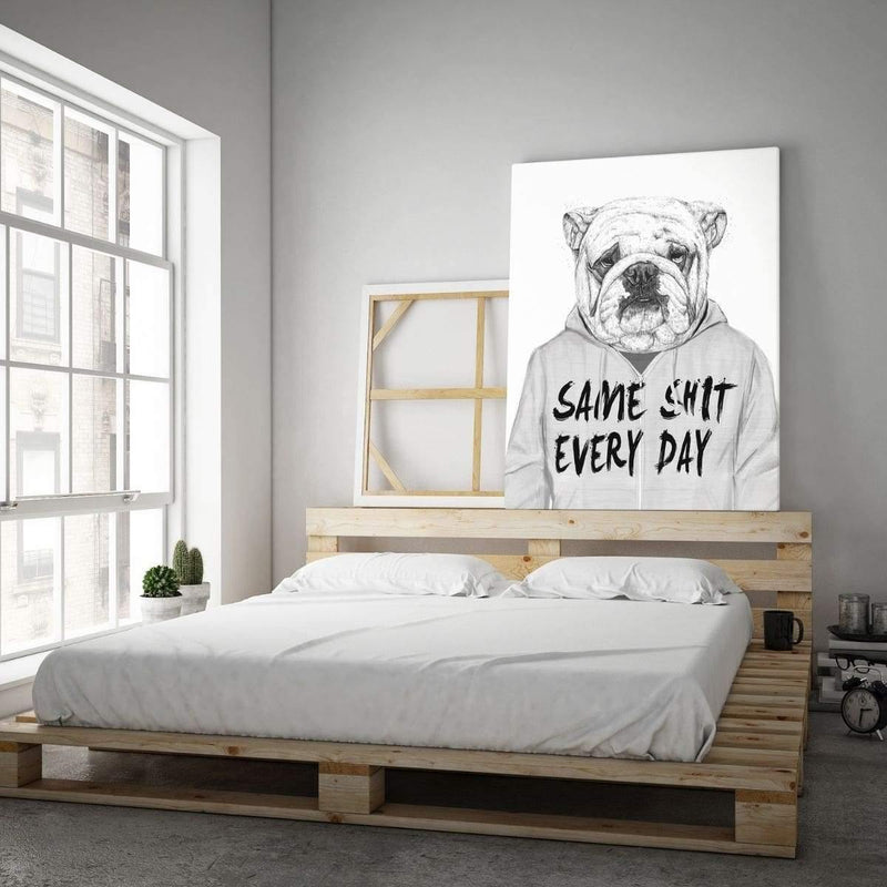Same Shit Every Day - Mockup mit Hintergrund - Hustling Sharks