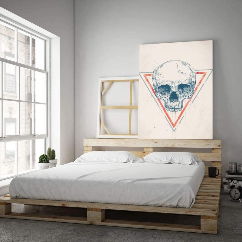 Skull In A Triangle #3 - Mockup mit Hintergrund - Hustling Sharks