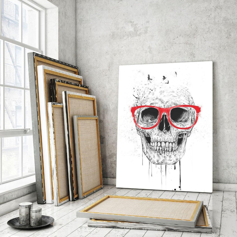 Skull With Red Glasses - Mockup mit Hintergrund - Hustling Sharks